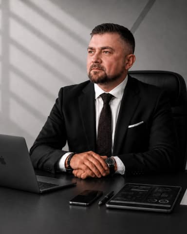 Анатолий Учеватов